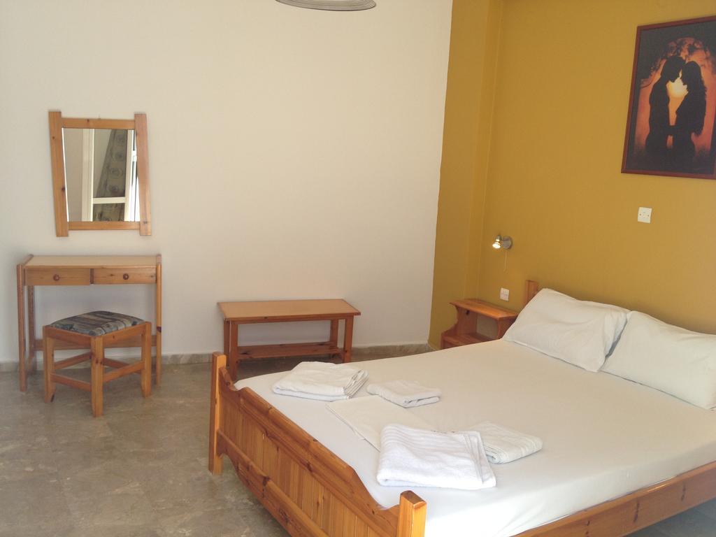 Creta Sun Apartments Makrýgialos Esterno foto