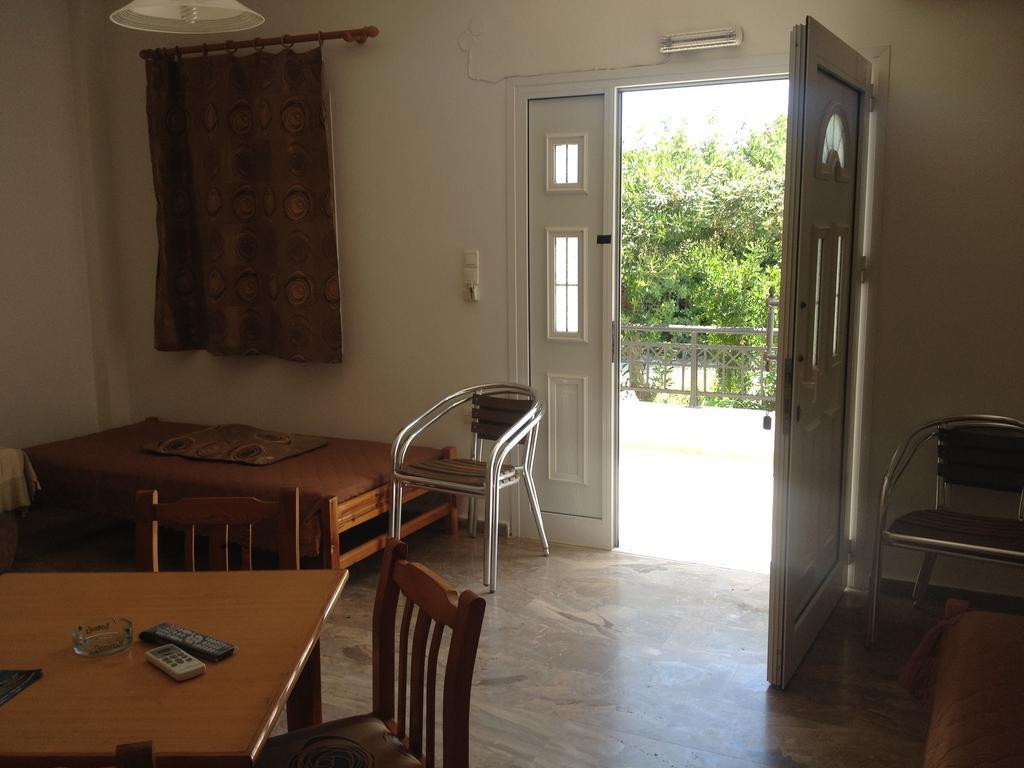 Creta Sun Apartments Makrýgialos Esterno foto